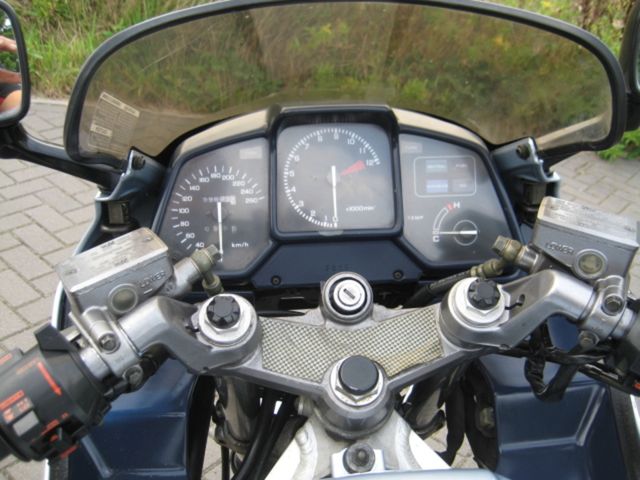 honda - vfr-750-f