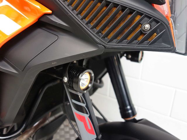 ktm - 1290-super-adventure-s