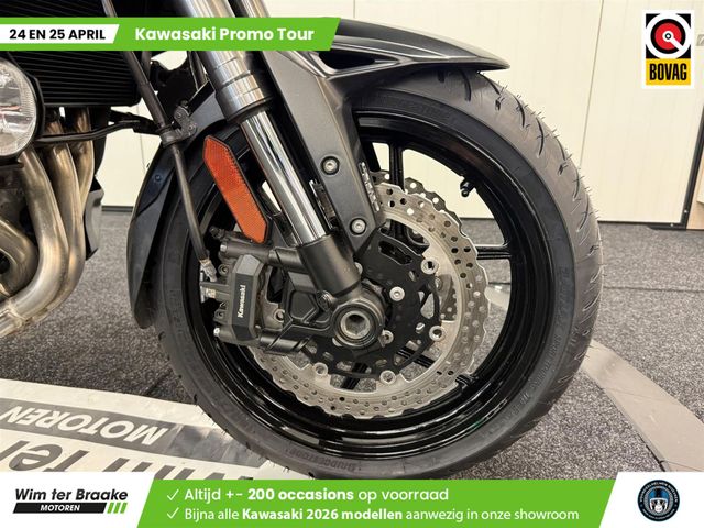 kawasaki - versys-1000-se-grand-tourer