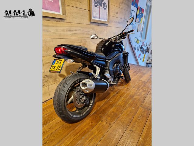 yamaha - fz-1