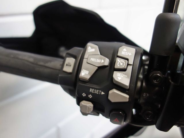 kawasaki - versys-1100-se