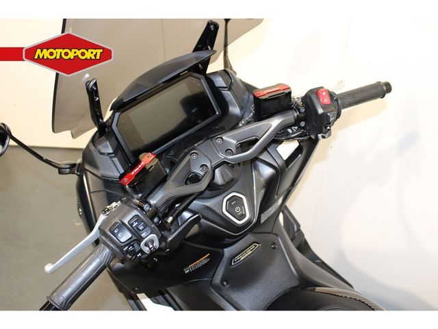 yamaha - tmax-tech-max-560