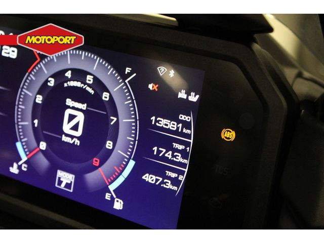 yamaha - tmax-tech-max-560