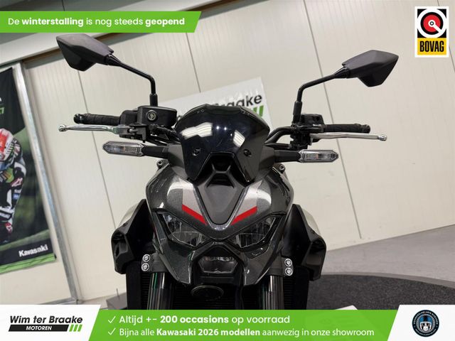 kawasaki - z900