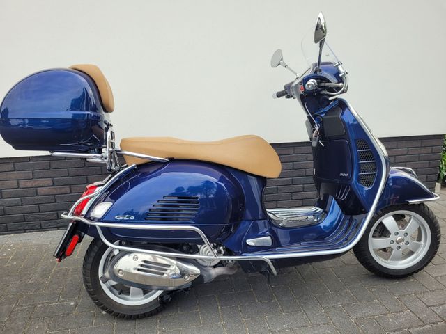 piaggio - gts-touring-300