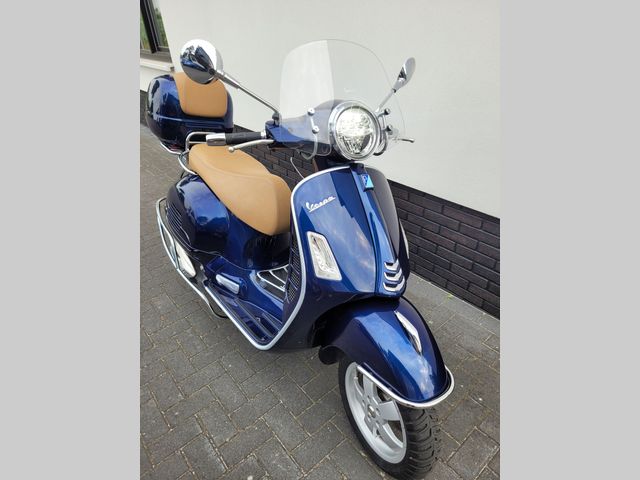 piaggio - gts-touring-300