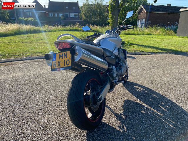 honda - cb-900-f-hornet