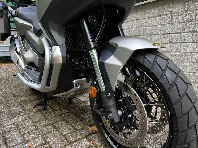 honda - x-adv