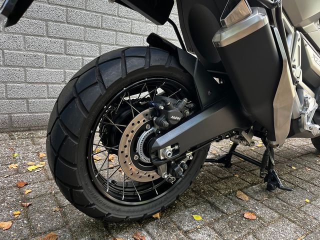honda - x-adv