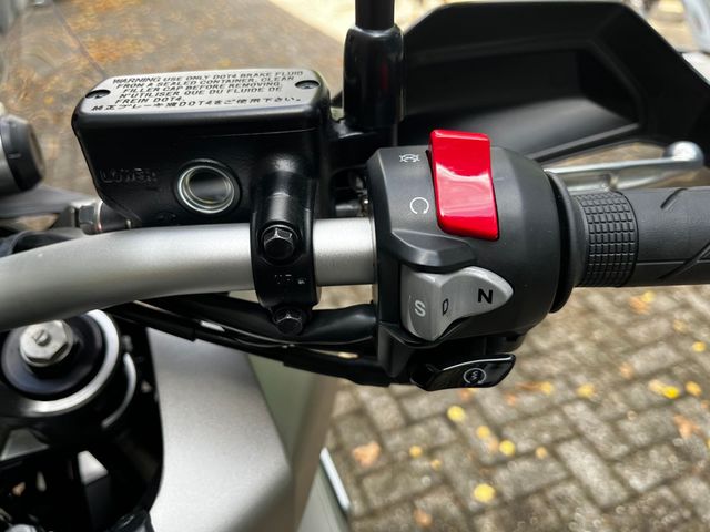 honda - x-adv
