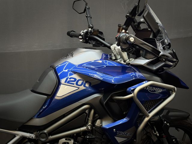 triumph - tiger-1200-gt-pro