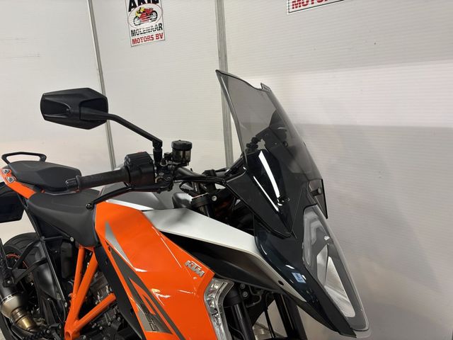 ktm - 1290-super-duke-gt