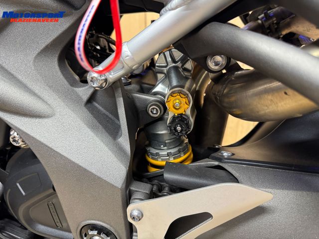 triumph - speed-triple-rs