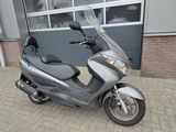 SUZUKI UH 200