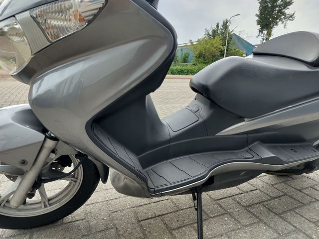 suzuki - uh-200