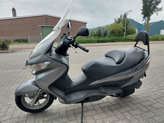suzuki - uh-200