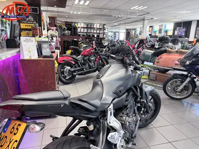 YAMAHA MT 07 ABS – foto 3