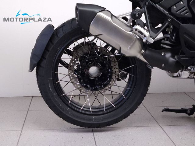 bmw - r-1300-gs-adventure