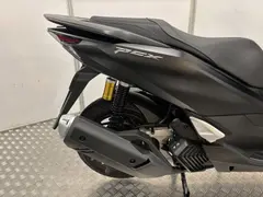 Honda PCX 125 DX 2026 nieuw – foto 4 van 6