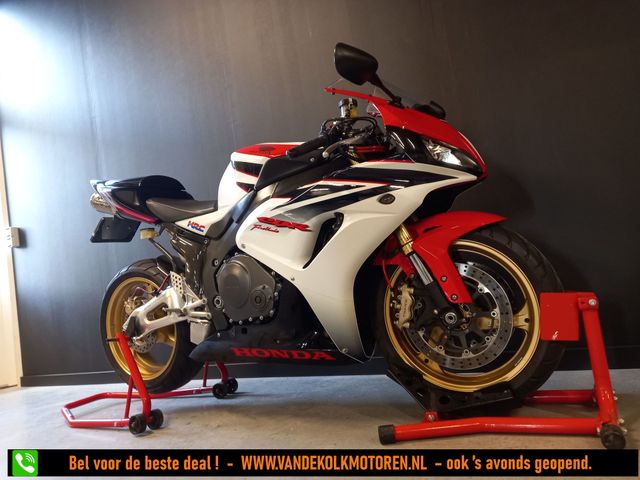 honda - cbr-1000-rr-fireblade