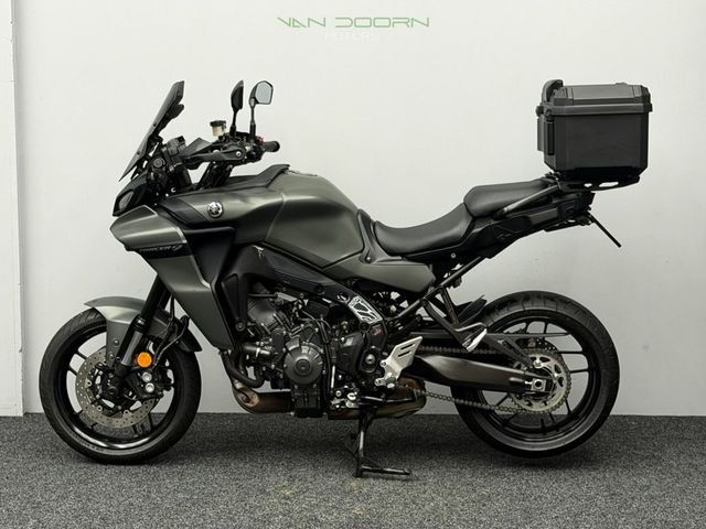 yamaha - tracer-9
