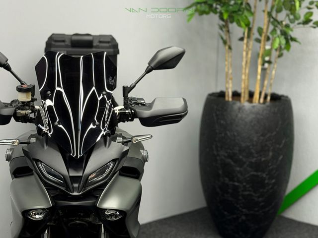 yamaha - tracer-9