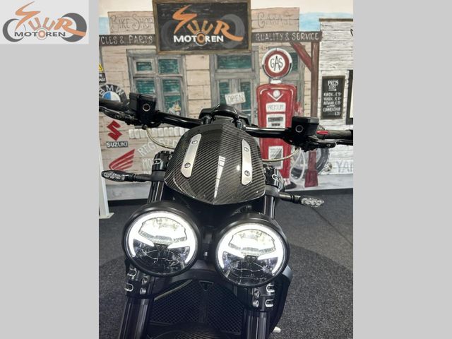 triumph - rocket-iii-tfc