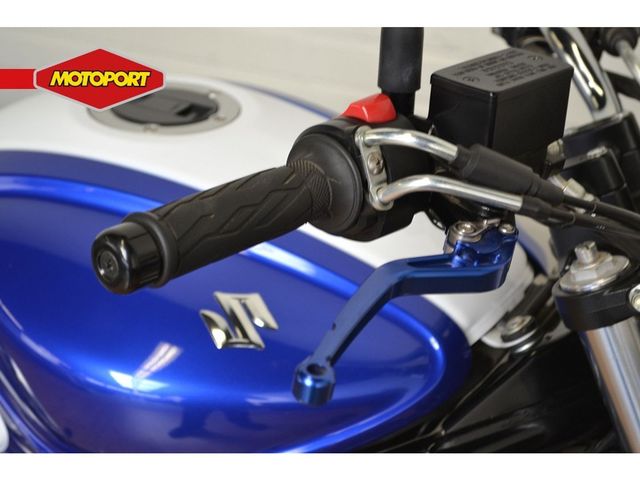suzuki - sfv-650-gladius-abs