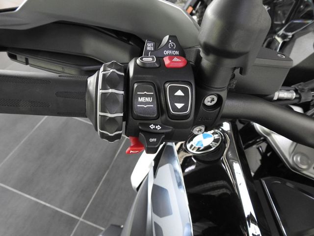 bmw - r-1300-gs