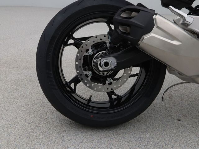 bmw - f-900-r