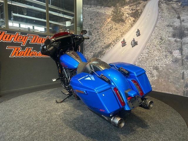 harley-davidson - street-glide-cvo-flhxse