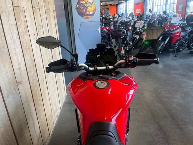 yamaha - tracer-9
