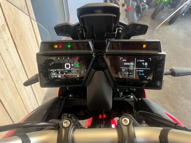 yamaha - tracer-9