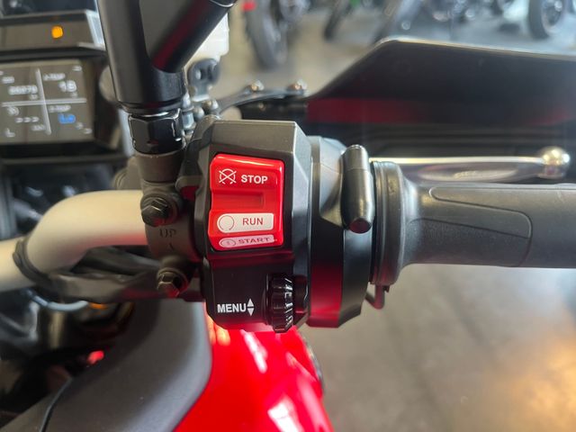 yamaha - tracer-9