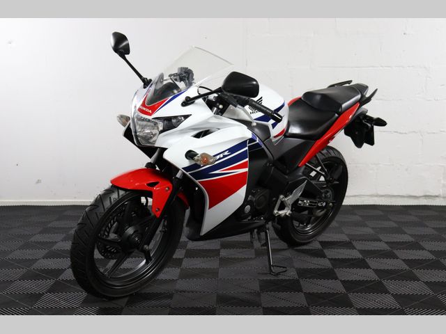 honda - cbr-125-r
