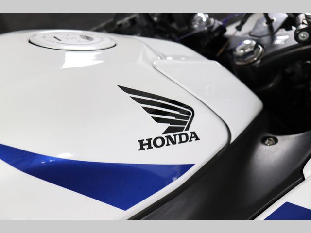 honda - cbr-125-r