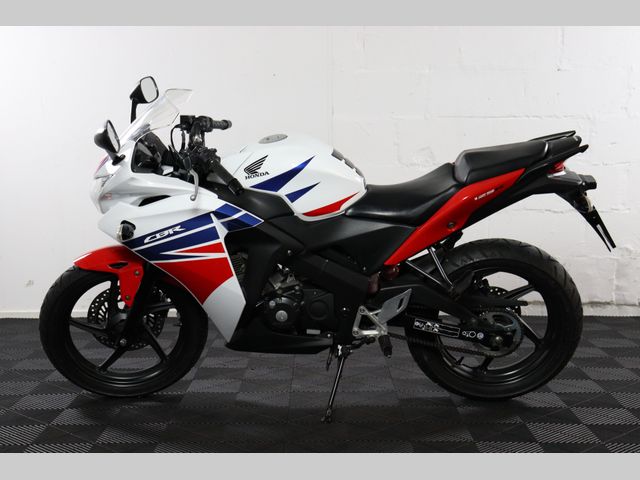 honda - cbr-125-r