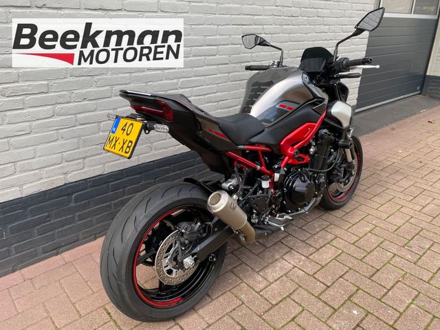 kawasaki - z900