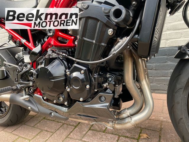 kawasaki - z900