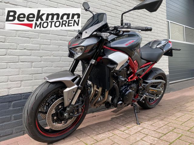 kawasaki - z900