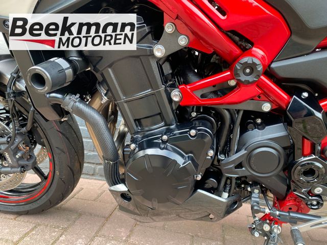 kawasaki - z900