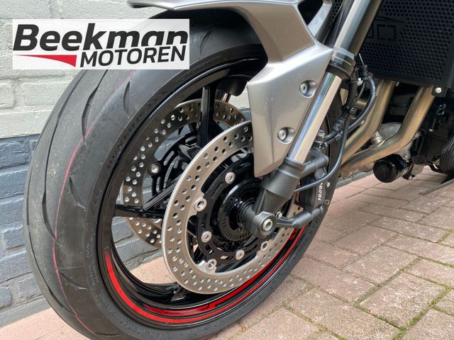 kawasaki - z900