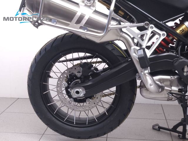 bmw - f-900-gs-adventure