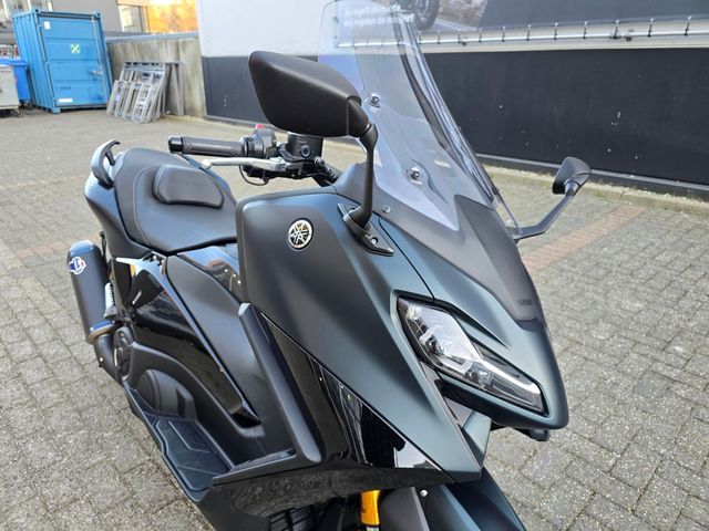yamaha - tmax-tech-max-560