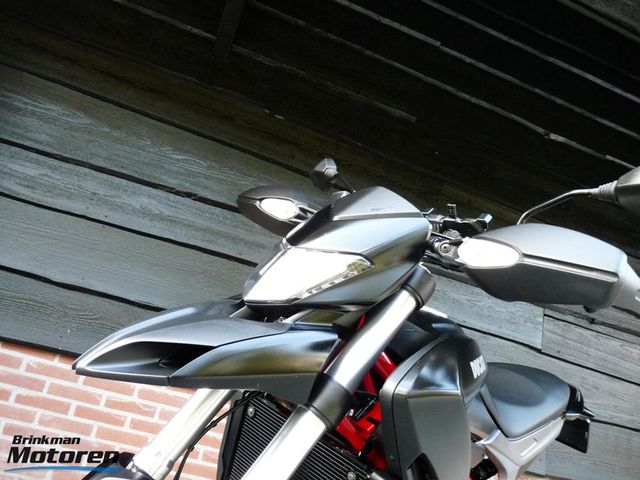 ducati - hypermotard-821