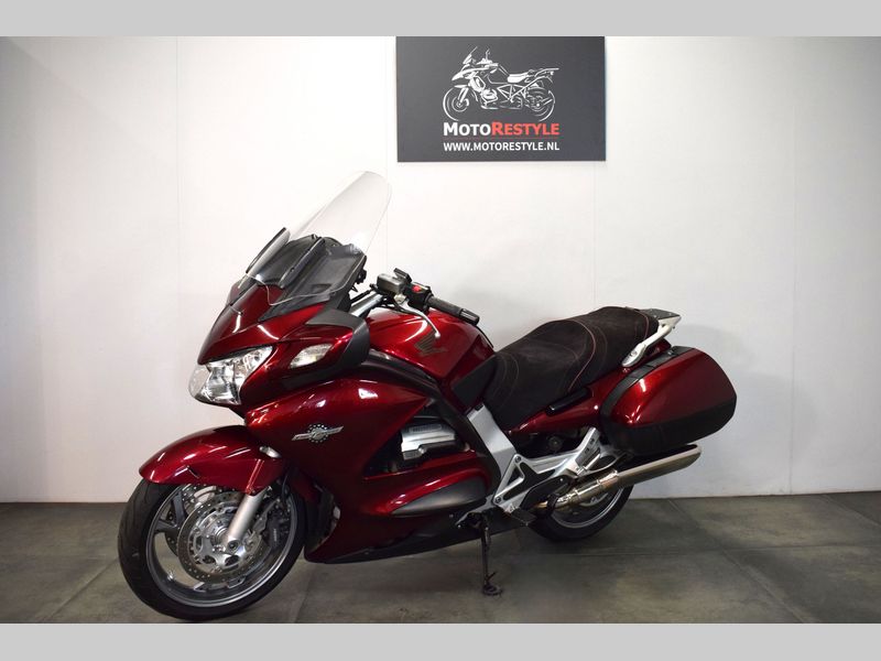 Honda ST 1300 PAN European C-ABS 2006 occasion