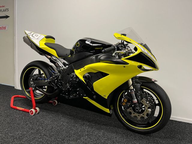 yamaha - yzf-r1