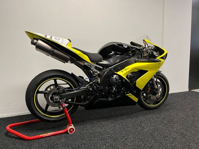 yamaha - yzf-r1