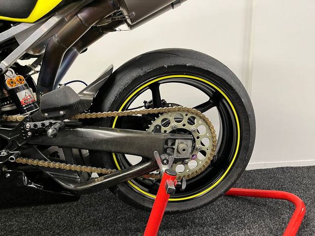 yamaha - yzf-r1