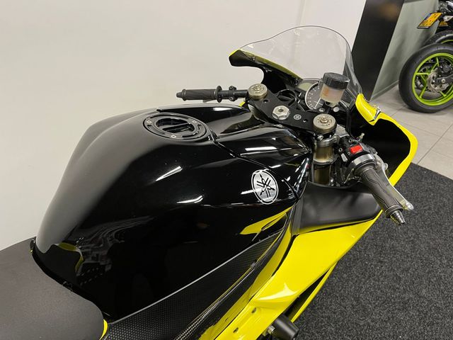 yamaha - yzf-r1
